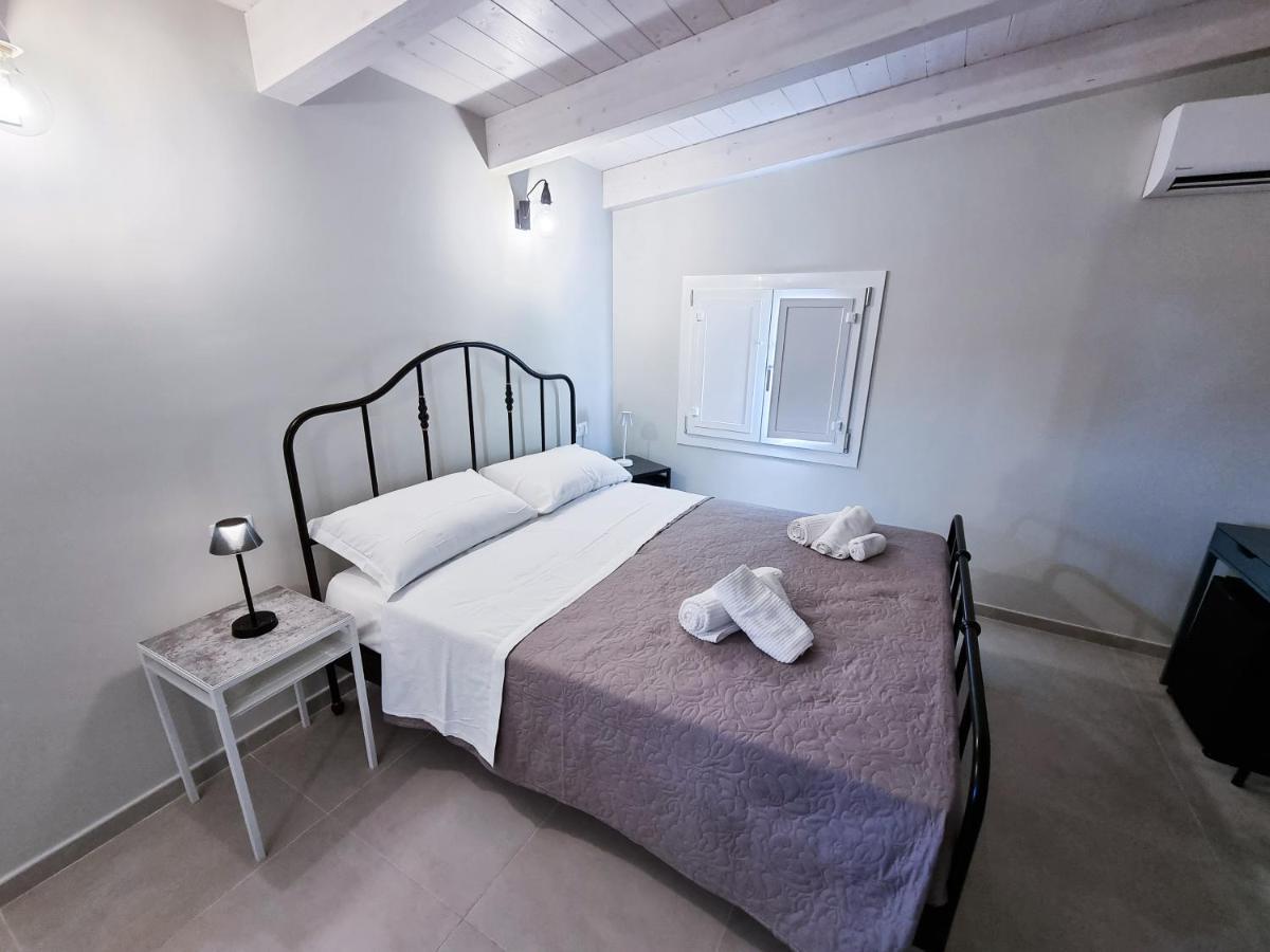 Civico 33 Bed & Breakfast Scalea Exterior photo